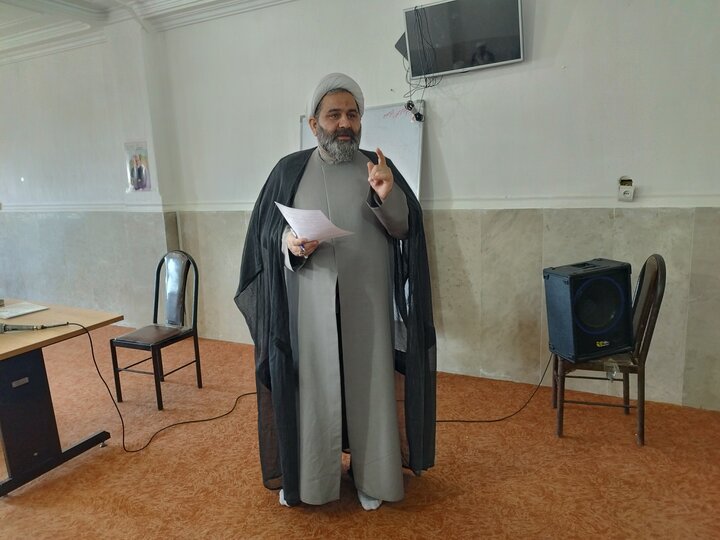 آزمون پایانی دوره تکمیلی دانش افزایی اساتید مدارس علمیه سیستان و بلوچستان