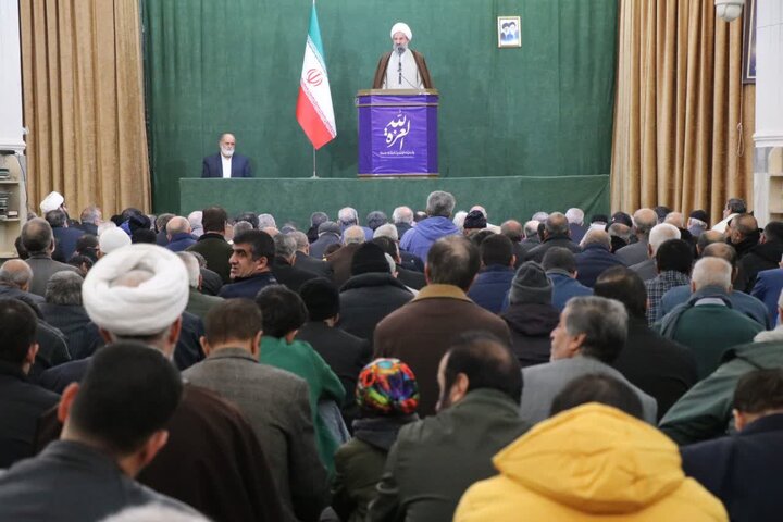 تصاویر/ نماز عبادی سیاسی جمع در قرچک