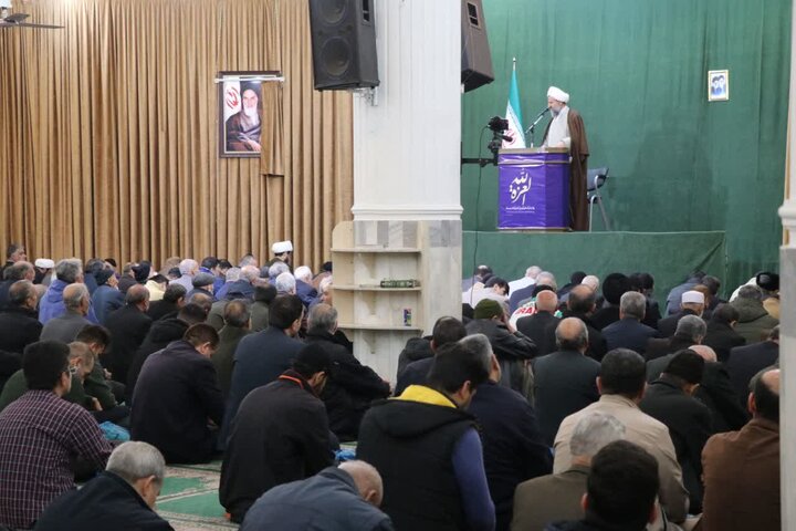 تصاویر/ نماز عبادی سیاسی جمع در قرچک