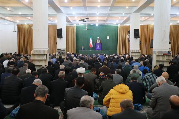 تصاویر/ نماز عبادی سیاسی جمع در قرچک