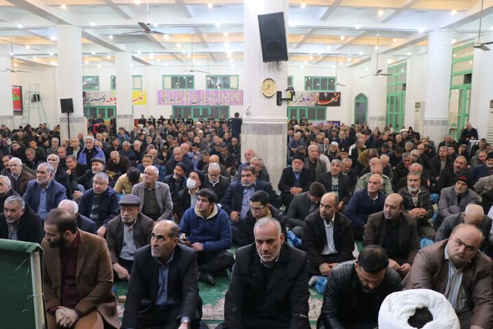 تصاویر/ نماز عبادی سیاسی جمع در قرچک