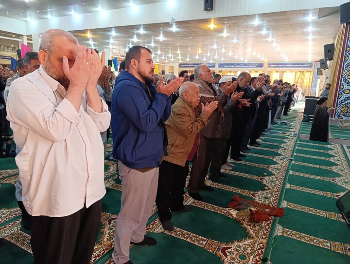 تصاویر/آیین عبادی سیاسی نمازجمعه امروز شهر بوشهر