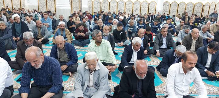 نمازجمعه امروز شهر جم به روایت تصاویر