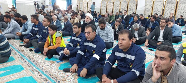 نمازجمعه امروز شهر جم به روایت تصاویر