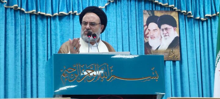 نمازجمعه امروز شهر جم به روایت تصاویر