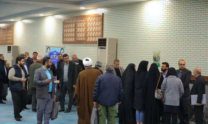 تصاویر/ نماز عبادی سیاسی جمعه در ساوجبلاغ