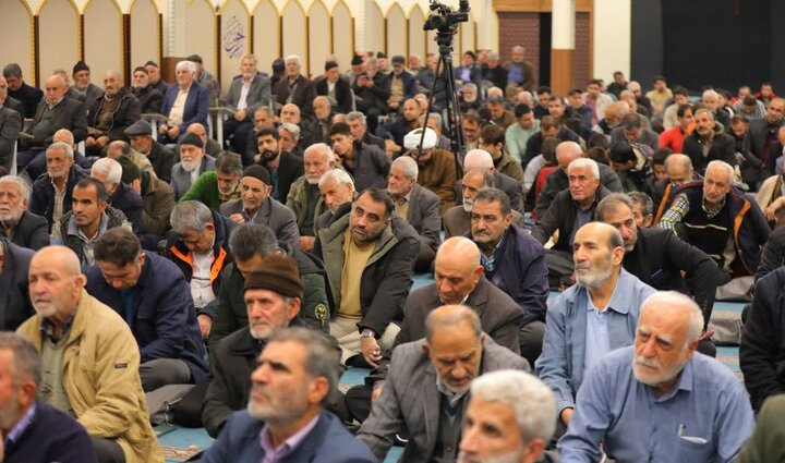 تصاویر/ نماز عبادی سیاسی جمعه در ساوجبلاغ