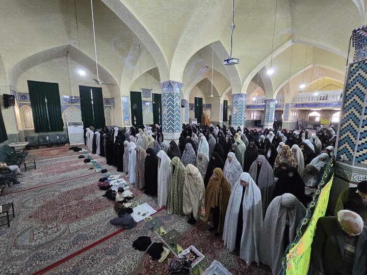 تصاویر/ برگزاری نماز جمعه شهرستان بهاباد