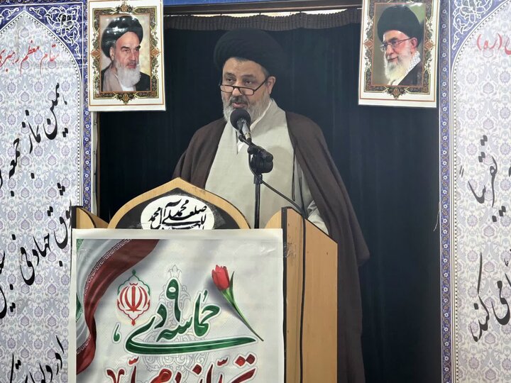 تثاویر/ آئین عبادی سیاسی نماز جمعه ماکو