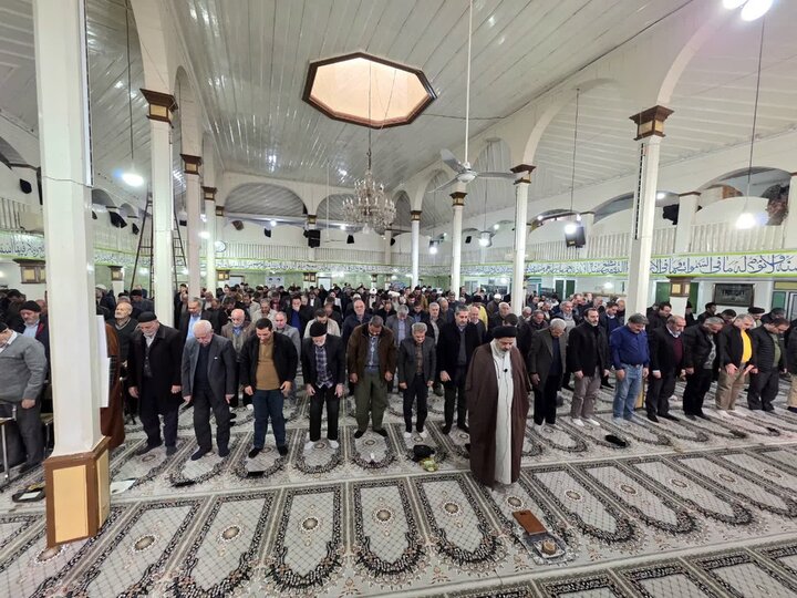 تثاویر/ آئین عبادی سیاسی نماز جمعه ماکو