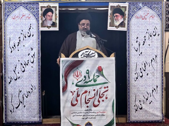 تثاویر/ آئین عبادی سیاسی نماز جمعه ماکو