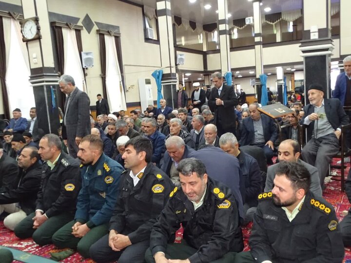 تصاویر/ آیین عبادی سیاسی نماز جمعه چهاربرج