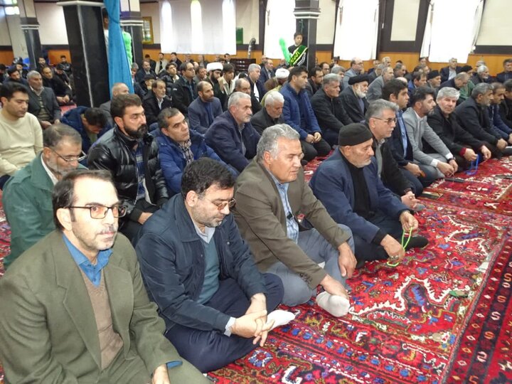 تصاویر/ آیین عبادی سیاسی نماز جمعه چهاربرج