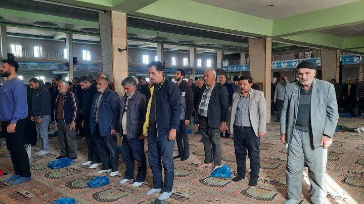 تصاویر/اقامه نماز عبادی سیاسی جمعه در خمین