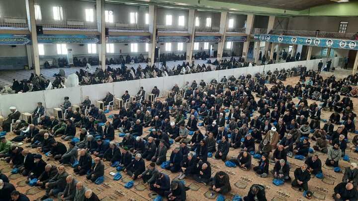 تصاویر/اقامه نماز عبادی سیاسی جمعه در خمین