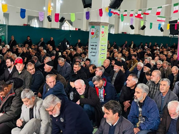 تصاویر/اقامه نماز عبادی سیاسی جمعه در ساوه