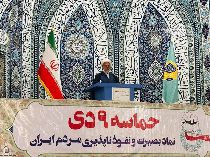 تصاویر/اقامه نماز عبادی سیاسی جمعه در ساوه