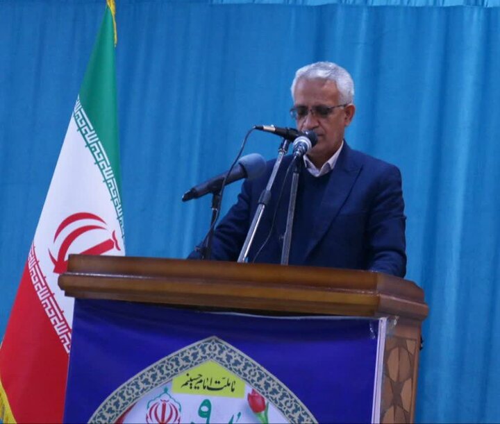 تصاویر/ اقامه نماز جمعه در شهرستان ایوان