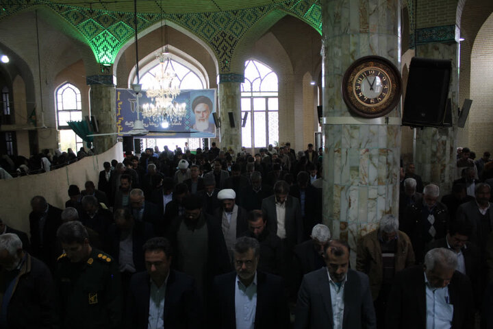 تصاویر/ برگزاری نماز جمعه شهرستان خاتم