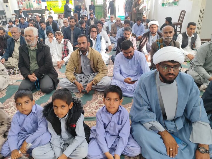 تصاویر/ اقامه نماز جمعه ریگان