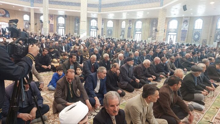 تصاویر/ برگزاری نماز جمعه در شهر ایلام