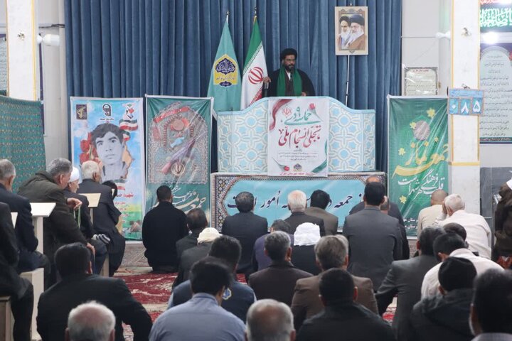 تصاویر/ آیین عبادی سیاسی نماز جمعه در شهرستان مهران