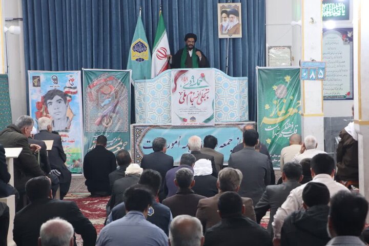 تصاویر/ آیین عبادی سیاسی نماز جمعه در شهرستان مهران