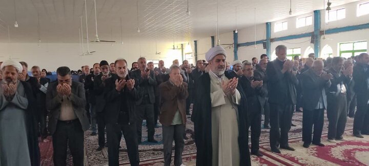 تصاویر/ اقامه نماز جمعه شهر صفائیه