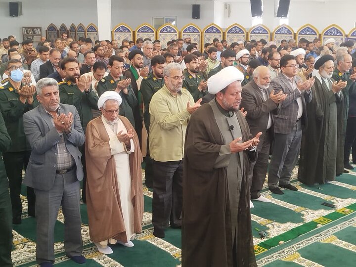 نمازجمعه شهر عسلویه به روایت تصاویر