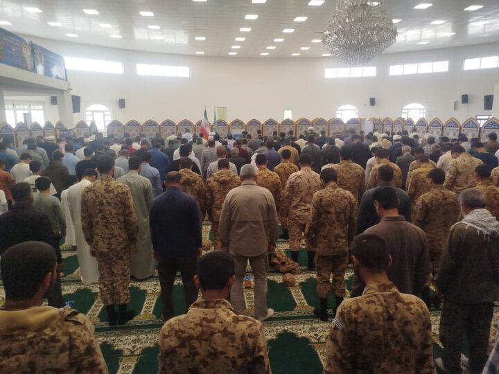 نمازجمعه شهر عسلویه به روایت تصاویر