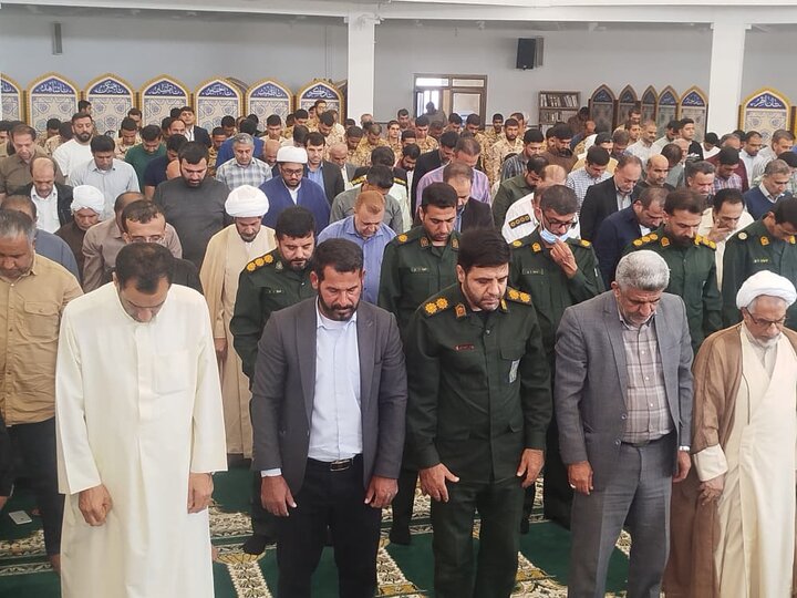 نمازجمعه شهر عسلویه به روایت تصاویر