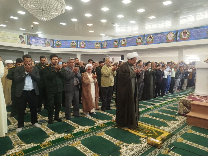 نمازجمعه شهر عسلویه به روایت تصاویر