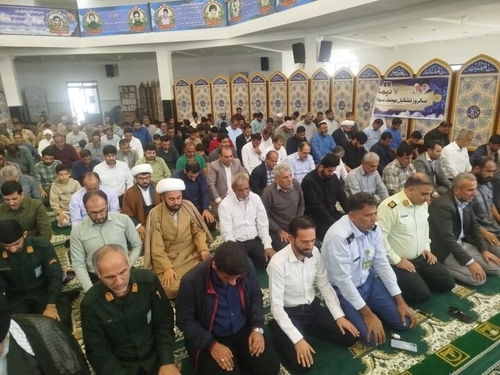 نمازجمعه شهر عسلویه به روایت تصاویر