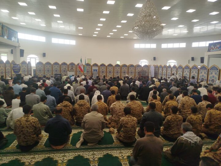 نمازجمعه شهر عسلویه به روایت تصاویر