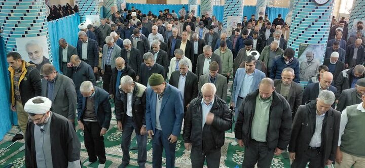 تصاویر/ اقامه نماز جمعه شهر انار