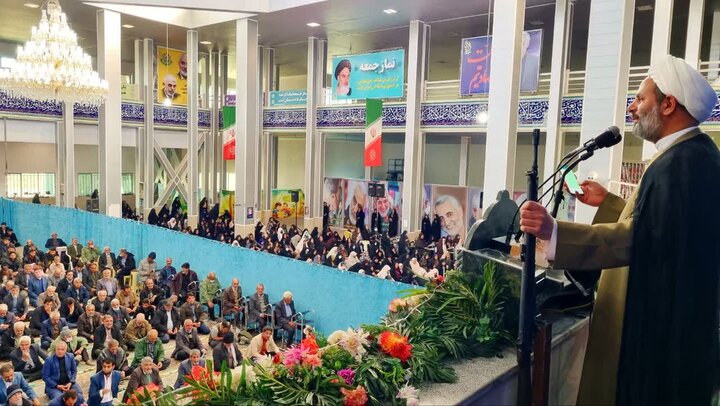 تصاویر/ اقامه نماز جمعه شهر رابر