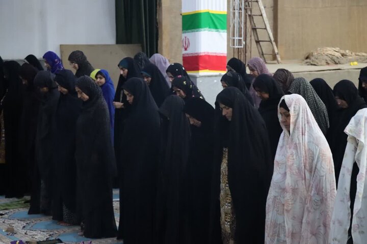 تصاویر/ اقامه نماز جمعه شهر قلعه‌گنج