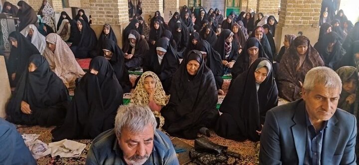 تصاویر/ اقامه نماز جمعه شهر محی‌آباد