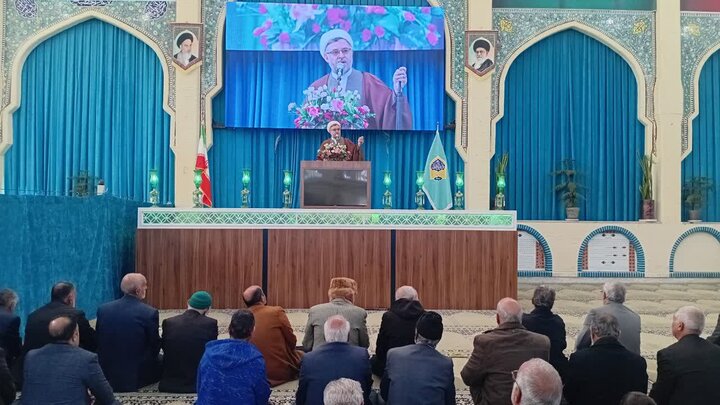 تصاویر/ اقامه نماز جمعه شهربابک