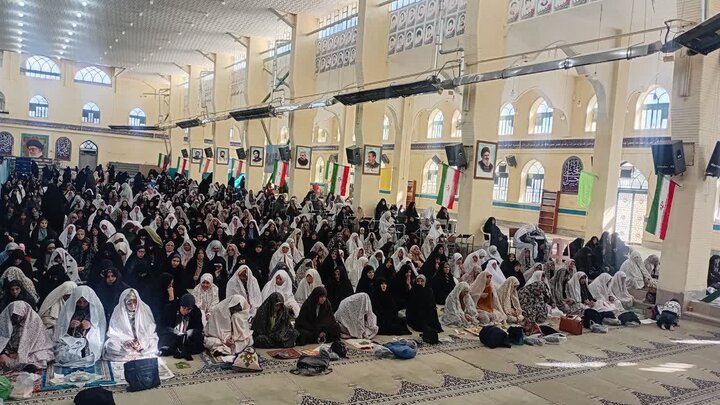 تصاویر/ اقامه نماز جمعه شهربابک