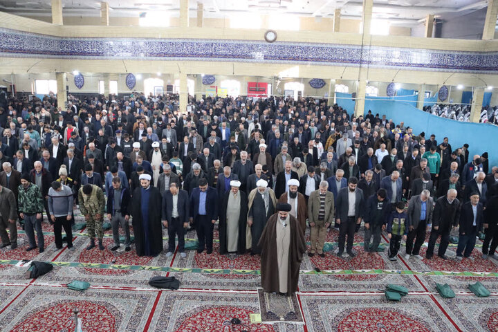 تصاویر/ نماز عبادی سیاسی جمعه در بهارستان