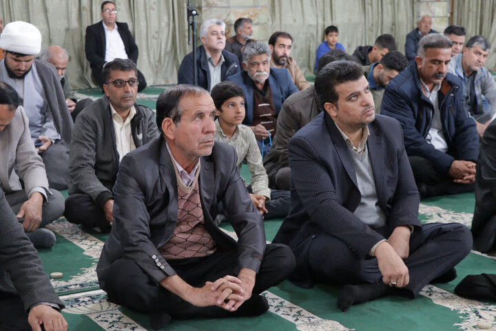 تصاویر/ اقامه نماز جمعه شهر زیدآباد