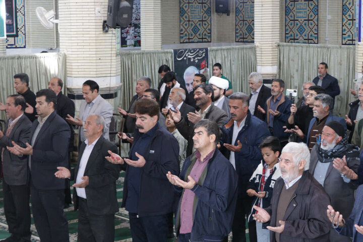 تصاویر/ اقامه نماز جمعه شهر زیدآباد