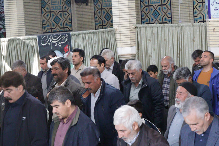 تصاویر/ اقامه نماز جمعه شهر زیدآباد