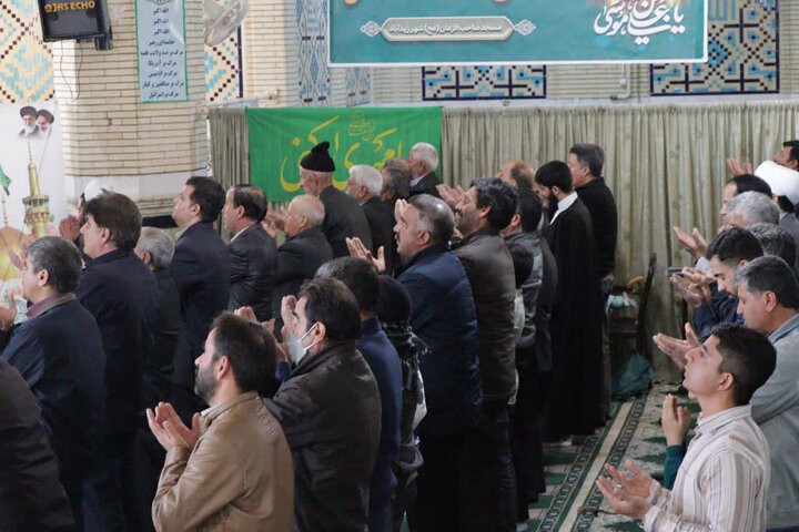 تصاویر/ اقامه نماز جمعه شهر زیدآباد