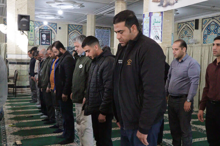 تصاویر/ اقامه نماز جمعه شهر زیدآباد