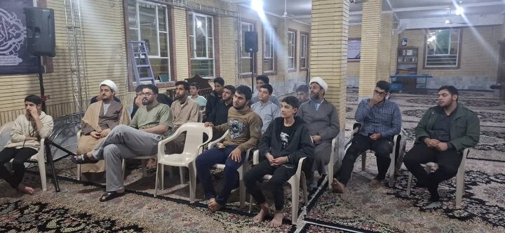 نخستین جلسه هماهنگی اعتکاف دانش‌آموزی در حوزه علمیه جعفریه زرند برگزار شد.