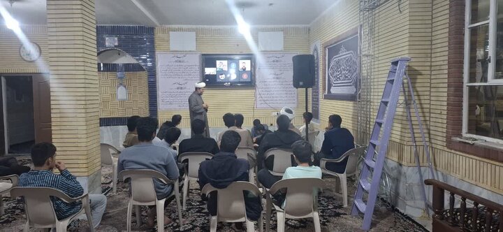 نخستین جلسه هماهنگی اعتکاف دانش‌آموزی در حوزه علمیه جعفریه زرند برگزار شد.