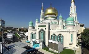 Moscow’s historic mosque reopens following renovation