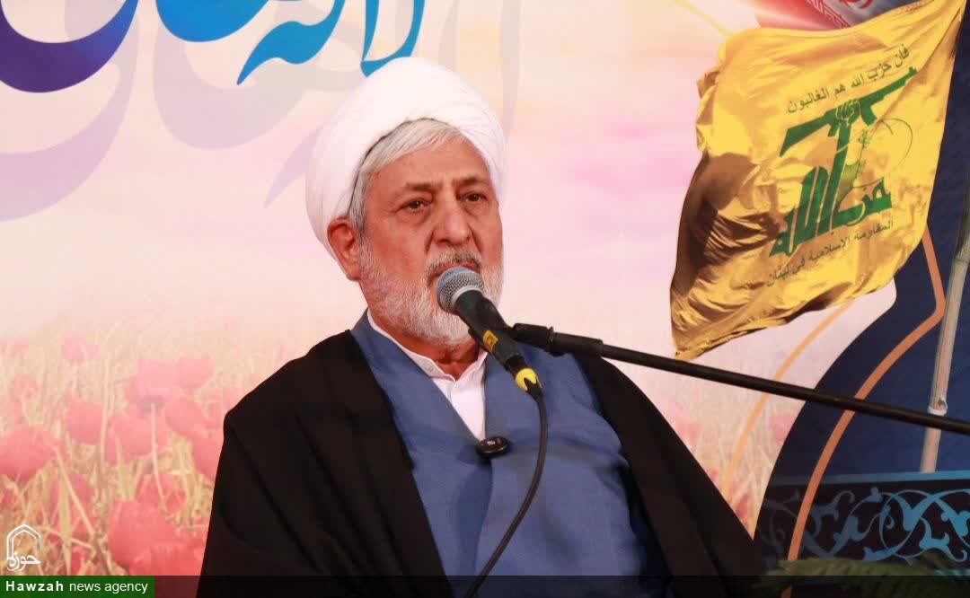 شهدا هویت دینی و انقلابی ملت ایران را تثبیت کردند